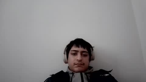 Snapshot of rn_82b chatting on February 8, 7:28 pm rn 82b online show from February 8, 7:28 pm