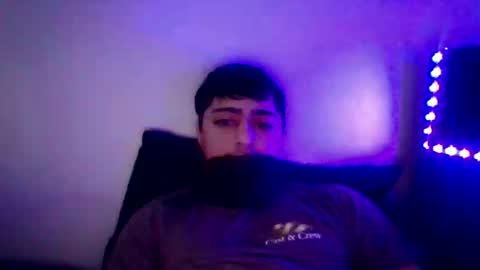 Snapshot of rn_82b chatting on April 1, 12:33 am rn 82b online show from April 1, 12:33 am