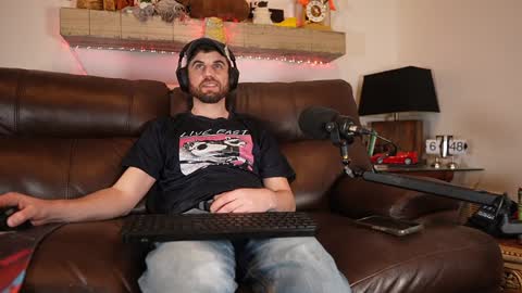Snapshot of rndmzd chatting on December 20, 12:49 pm Ryan aka KeylimeRy online show from December 20, 12:49 pm