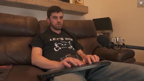 Snapshot of rndmzd chatting on January 24, 12:52 pm Ryan aka KeylimeRy online show from January 24, 12:52 pm