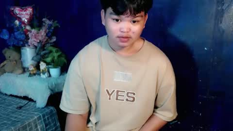 Snapshot of rnl_cum chatting on October 13, 2:17 pm RICH MY GOAL online show from October 13, 2:17 pm