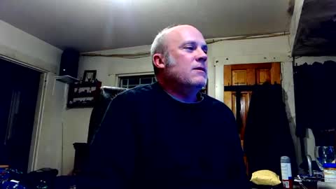 Snapshot of rnrd chatting on January 6, 3:43 am rnrd online show from January 6, 3:43 am