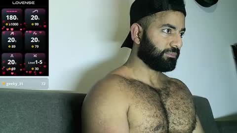 Snapshot of roa32sebas chatting on March 11, 11:22 pm SebasRoa online show from March 11, 11:22 pm