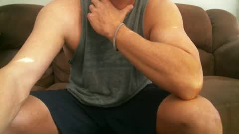 Snapshot of roadhouse122 chatting on December 17, 3:17 pm roadhouse122 online show from December 17, 3:17 pm