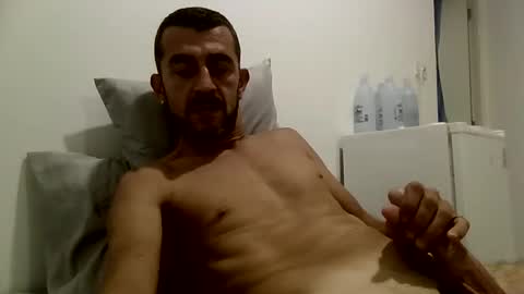 Snapshot of roadsidepicnic01 chatting on December 19, 9:05 am Daddy online show from December 19, 9:05 am