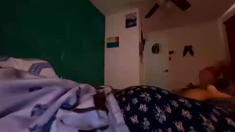 roarmance1 online show from October 15, 5:57 pm