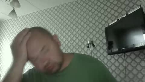 rob18997 online show from March 29, 2:39 pm