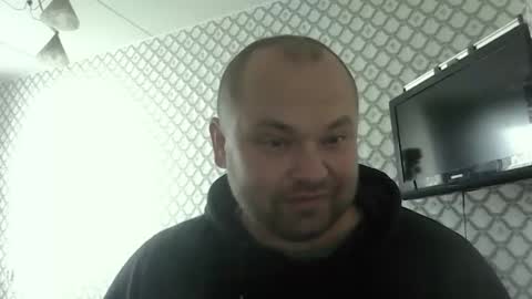 rob18997 online show from March 30, 2:07 pm