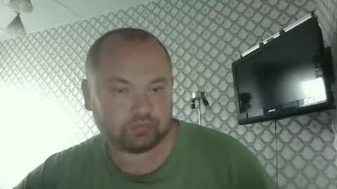 rob18997 online show from March 31, 3:56 pm