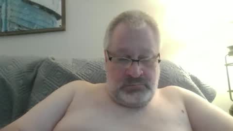 Snapshot of rob872217 chatting on March 25, 12:11 pm rob872217 online show from March 25, 12:11 pm