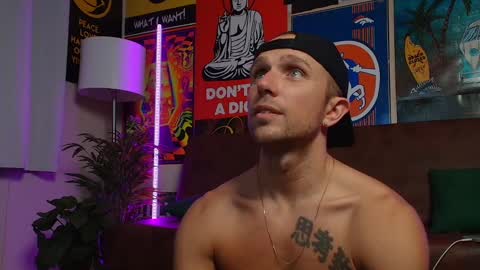 Snapshot of rob_ryder chatting on December 4, 3:04 am rob ryder online show from December 4, 3:04 am