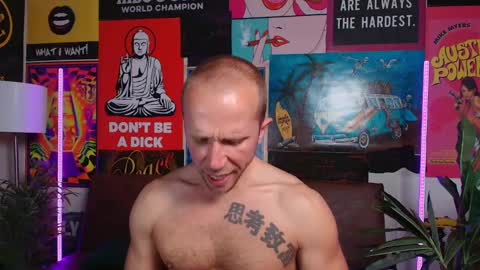 Snapshot of rob_ryder chatting on March 12, 2:30 am rob ryder online show from March 12, 2:30 am