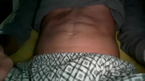 Snapshot of robbertoss chatting on February 5, 11:39 pm All4you online show from February 5, 11:39 pm