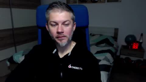 robbyshawz online show from December 6, 8:59 am