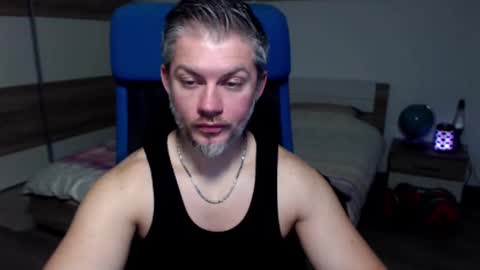 robbyshawz online show from December 22, 9:00 am