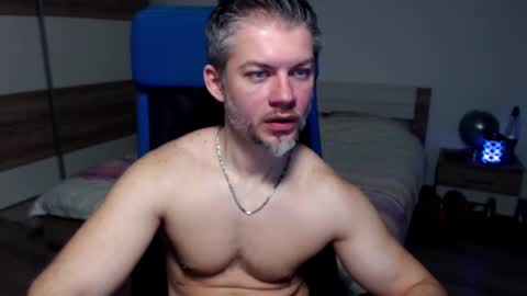 robbyshawz online show from February 2, 9:08 am