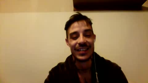 Snapshot of rober777xxl chatting on December 17, 9:49 pm rober777xxl online show from December 17, 9:49 pm