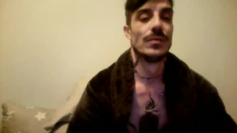 Snapshot of rober777xxl chatting on December 31, 11:39 pm rober777xxl online show from December 31, 11:39 pm