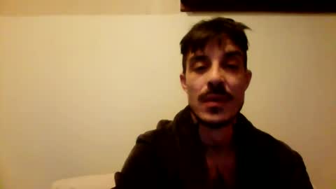 Snapshot of rober777xxl chatting on January 1, 11:07 pm rober777xxl online show from January 1, 11:07 pm