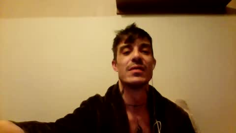 Snapshot of rober777xxl chatting on January 10, 4:01 am rober777xxl online show from January 10, 4:01 am