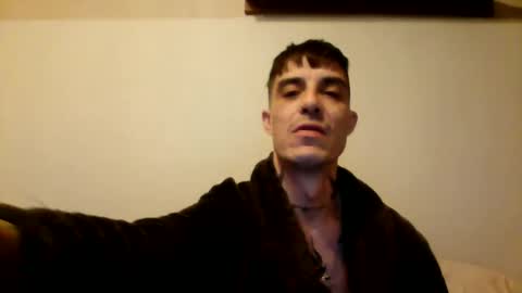 Snapshot of rober777xxl chatting on January 14, 3:15 pm rober777xxl online show from January 14, 3:15 pm