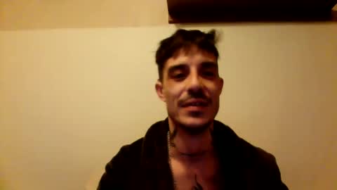Snapshot of rober777xxl chatting on January 23, 11:47 pm rober777xxl online show from January 23, 11:47 pm