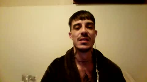 Snapshot of rober777xxl chatting on January 25, 1:32 am rober777xxl online show from January 25, 1:32 am