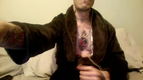 Snapshot of rober777xxl chatting on February 12, 11:41 pm rober777xxl online show from February 12, 11:41 pm