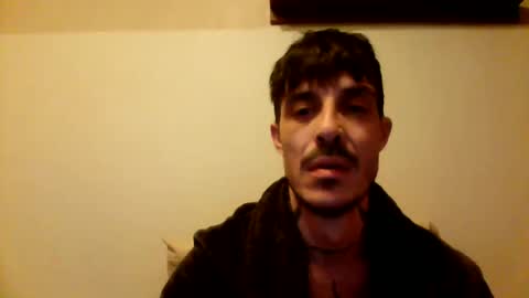 Snapshot of rober777xxl chatting on March 10, 12:51 am rober777xxl online show from March 10, 12:51 am