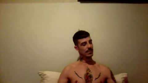Snapshot of rober777xxl chatting on September 18, 1:51 am rober777xxl online show from September 18, 1:51 am