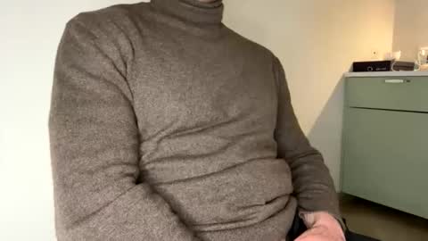 roberpierre_ho online show from April 1, 1:28 am