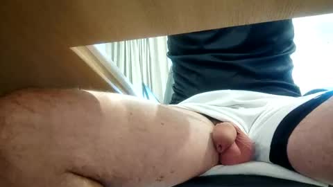 Snapshot of robert45l chatting on March 10, 10:15 am robert45l online show from March 10, 10:15 am