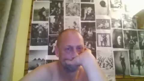 robert69huge online show from February 14, 2:30 am