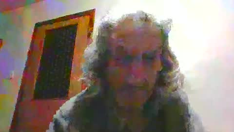 Snapshot of roberthorny69xxx chatting on December 13, 7:53 pm Robert online show from December 13, 7:53 pm