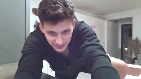 Roberto online show from February 12, 4:24 pm