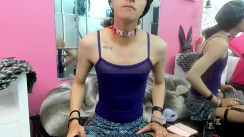 Snapshot of roberts_vannellope chatting on April 2, 1:09 pm Vannellope online show from April 2, 1:09 pm