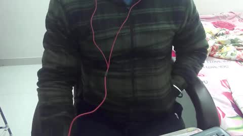 Snapshot of robin2010ken chatting on February 6, 1:21 pm ROb online show from February 6, 1:21 pm