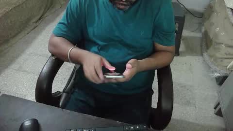 Snapshot of robin2010ken chatting on September 29, 8:13 pm ROb online show from September 29, 8:13 pm