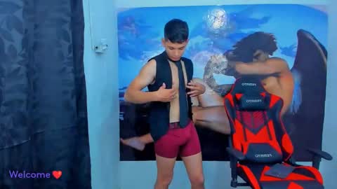 Snapshot of robin_lenox chatting on December 2, 12:29 pm Robin online show from December 2, 12:29 pm