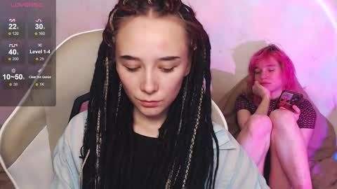 Snapshot of robin_yours chatting on November 21, 1:32 pm Robin your online show from November 21, 1:32 pm