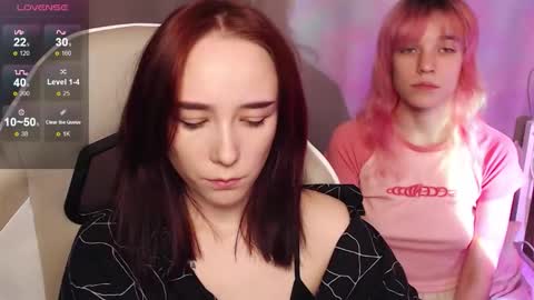 Snapshot of robin_yours chatting on December 20, 3:08 pm Robin your online show from December 20, 3:08 pm