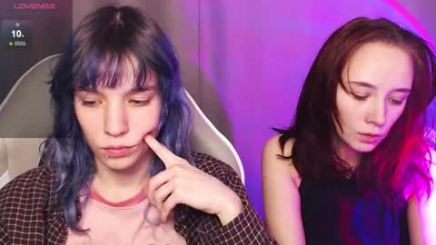 Snapshot of robin_yours chatting on February 24, 11:08 am Robin your online show from February 24, 11:08 am