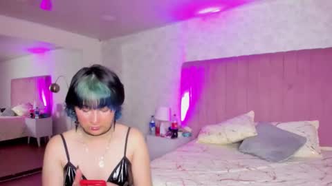 Snapshot of robinbennett chatting on September 28, 12:43 pm robin D online show from September 28, 12:43 pm