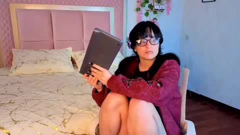 Snapshot of robinbennett chatting on October 11, 5:55 pm robin D online show from October 11, 5:55 pm