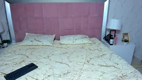 robin D online show from November 7, 5:35 pm