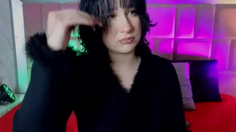 robin D online show from July 2, 12:11 pm
