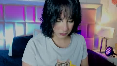 robin D online show from July 5, 11:39 am