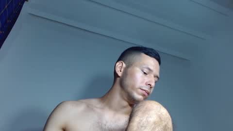 Snapshot of robinhotsexy chatting on January 24, 9:17 am robinhotsexy online show from January 24, 9:17 am