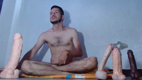 Snapshot of robinhotsexy chatting on October 5, 9:02 pm robinhotsexy online show from October 5, 9:02 pm