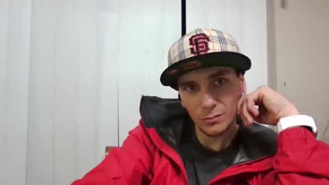 Snapshot of robwit8 chatting on December 28, 4:30 am Rob witha 8 online show from December 28, 4:30 am